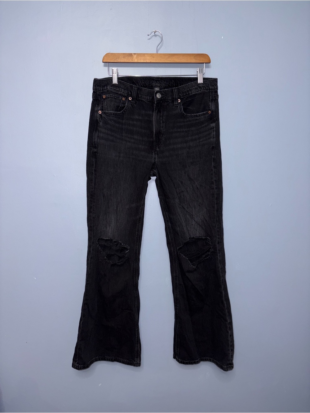 American Eagle | Black Distressed Bootcut Jeans | Size 8